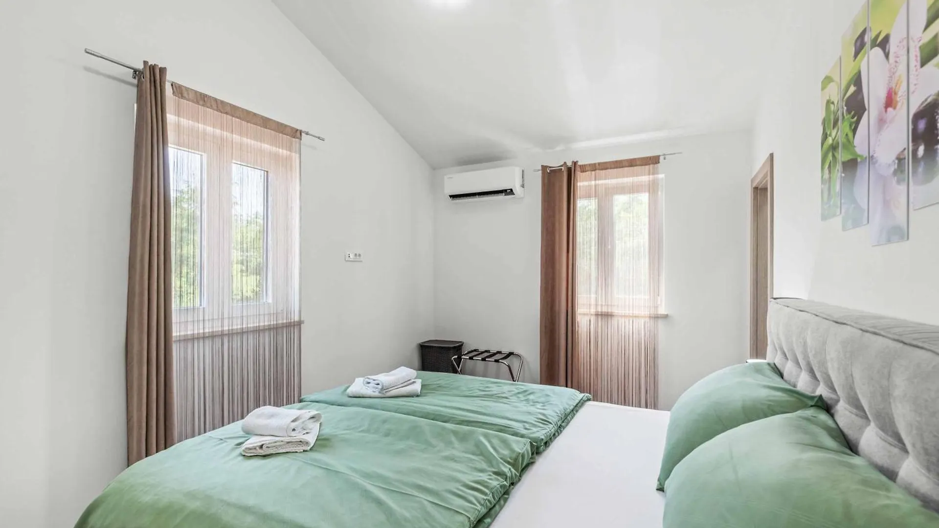 Villa Starlight Gaze Modrusani